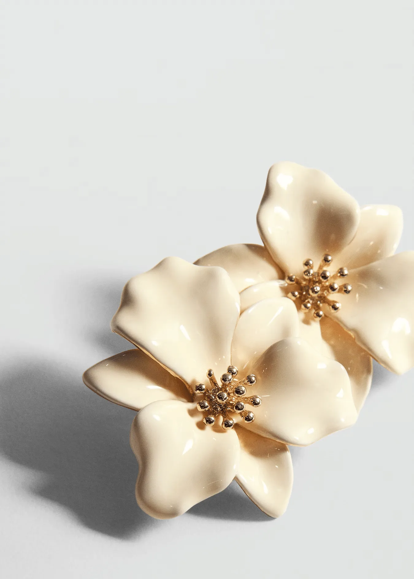 Bijou — Aros, anillos, collares y pendientes con baño de oro y plata. Talle único.